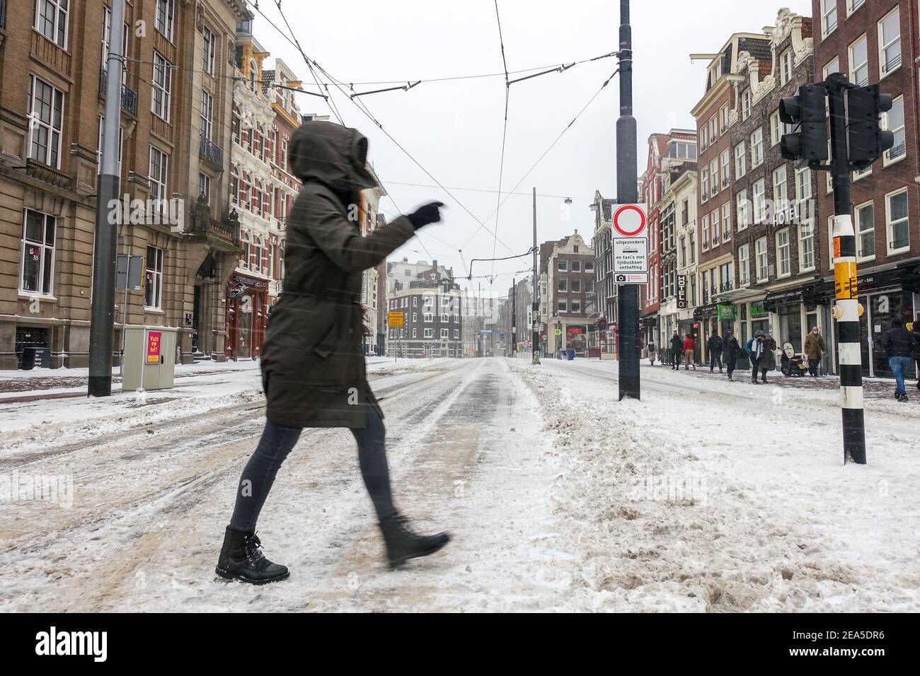 Amsterdam, pays-Bas, 7 février 2021. Le centre-ville s'est arrêté après une tempête de neige massive Banque D'Images