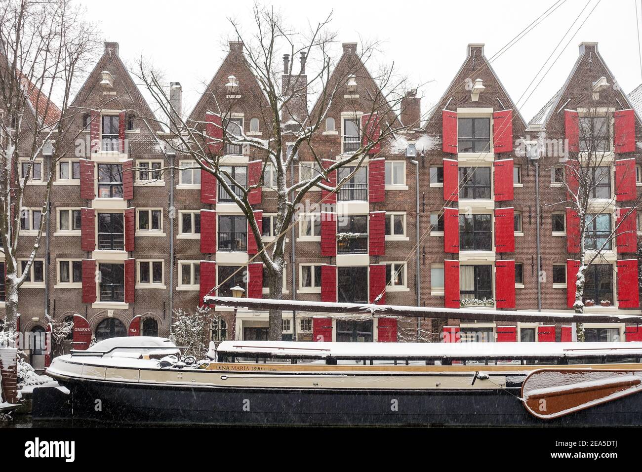 Amsterdam, pays-Bas, 7 février 2021. Le centre-ville s'est arrêté après une tempête de neige massive Banque D'Images