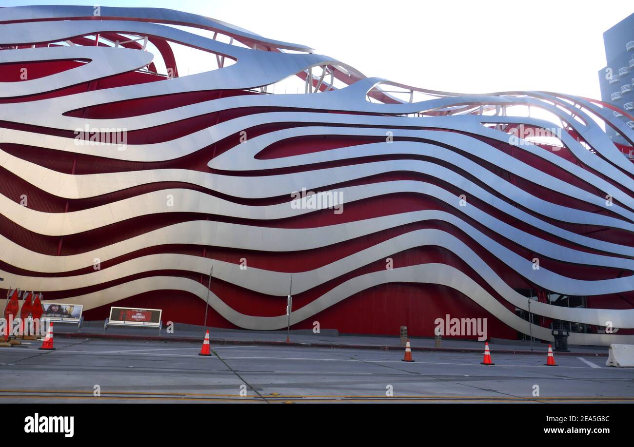 Los Angeles, Californie, États-Unis 7 février 2021 UNE vue générale de l'atmosphère du Peterson Automotive Museum, lieu de l'assassinat de Rapper tristement célèbre B.I.G.'s (9 mars 1997) au 6060 Wilshire Blvd le 7 février 2021 à Los Angeles, Californie, États-Unis. Photo par Barry King/Alay stock photo Banque D'Images