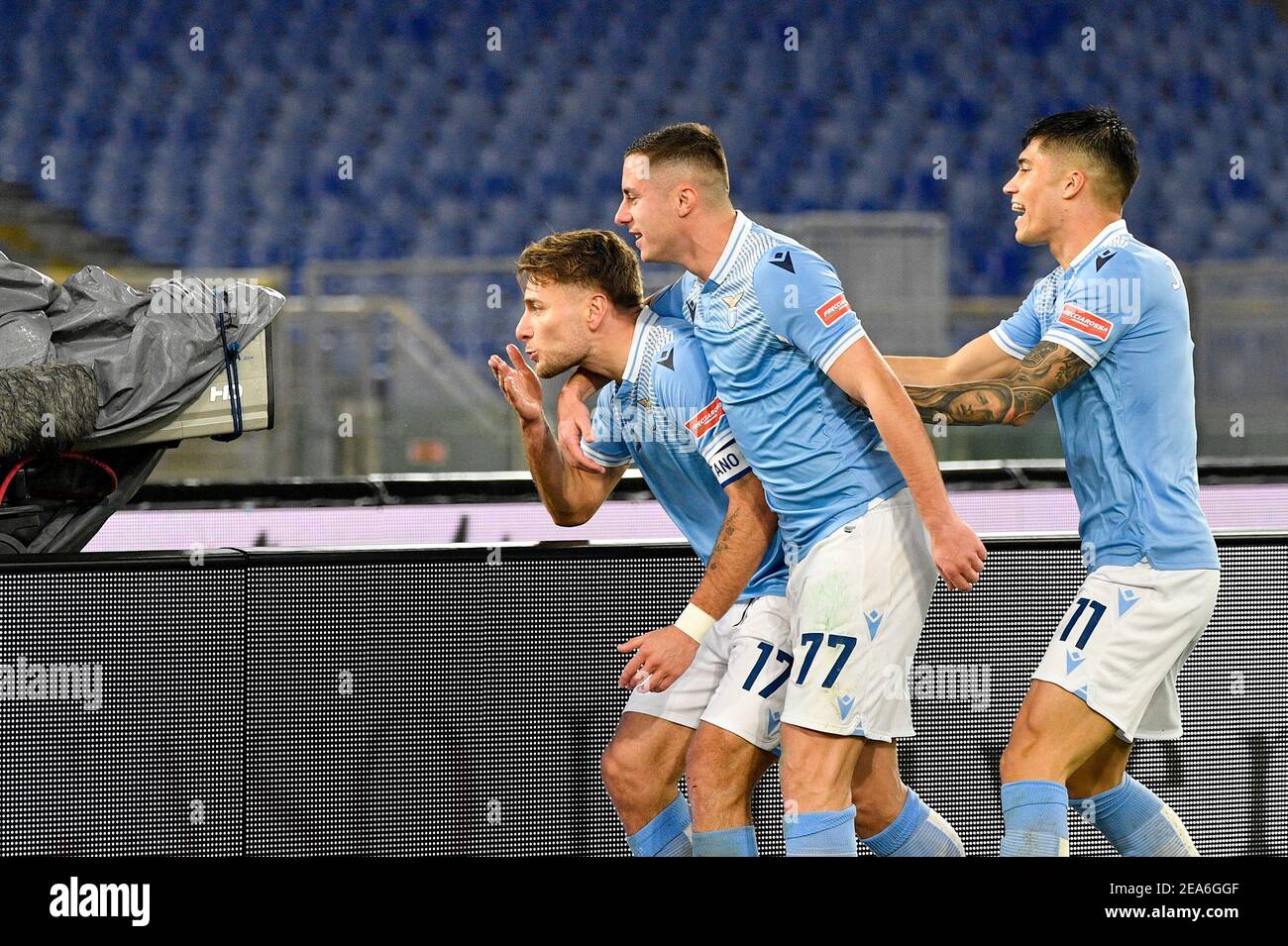 Ciro immobile, Adam Marusic et Joaquin Correa de S.S. Lazio célèbrent un but lors de la série 2020–21 UN match de championnat italien de la Ligue entre S.S. Lazio et Cagliari Calcio au Stadio Olimpico.final score; S.S. Lazio 1:0 Cagliari Calcio. (Photo de Fabrizio Corradetti / SOPA Images / Sipa USA) Banque D'Images