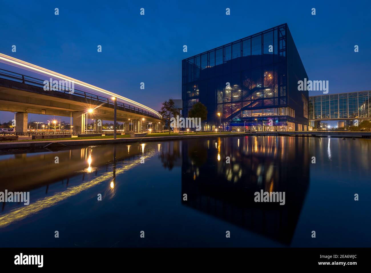 Dr Koncerthuset à Copenhague avec le métro Banque D'Images