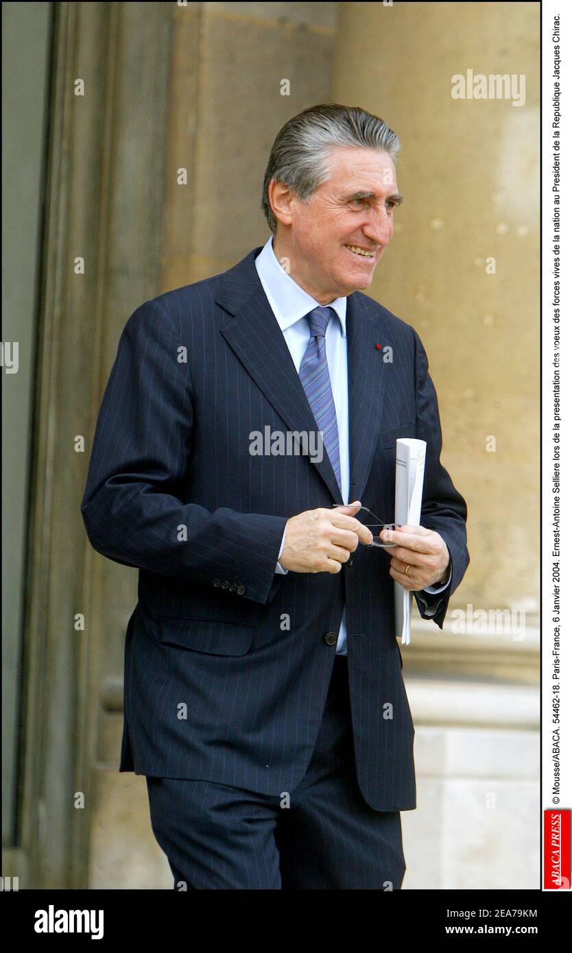 © Mousse/ABACA. 54462-18. Paris-France, le 6 janvier 2004. Ernest-Antoine Seilliere lors de la présentation des forces vives de la nation au Président de la République Jacques Chirac. Banque D'Images