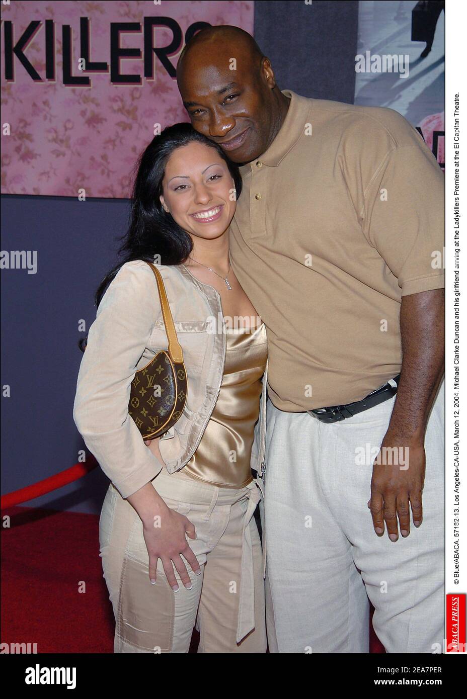 Michael Clarke Duncan Taille Et Poids Michael Clarke Duncan et petite amie d'arriver à la première de Ladykillers  au El Capitan Theatre de Los Angeles. 12 mars, 2004 Photo Stock - Alamy