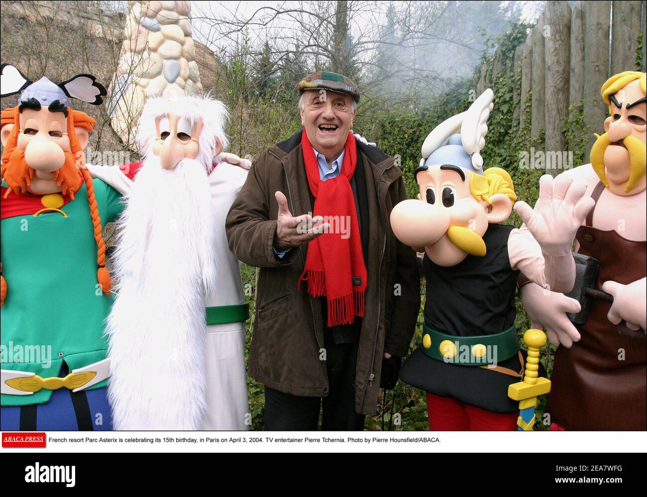 La Station Francaise Parc Asterix Celebre Son 15e Anniversaire A Paris Le 3 Avril 04 Pierre Tchernia Animateur De Television Photo De Pierre Hounsfield Abaca Photo Stock Alamy