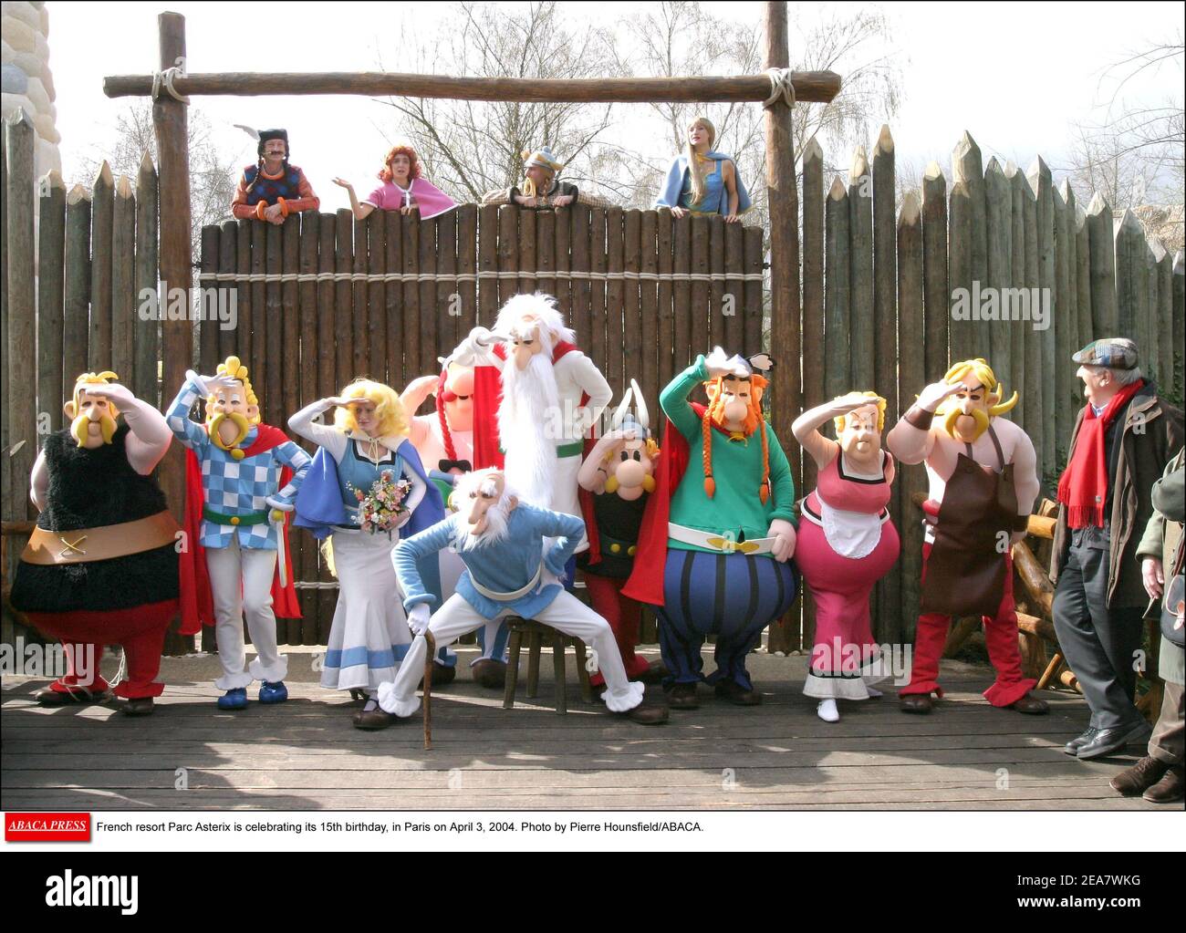 La Station Francaise Parc Asterix Celebre Son 15e Anniversaire A Paris Le 3 Avril 04 Pierre Tchernia Animateur De Television Photo De Pierre Hounsfield Abaca Photo Stock Alamy