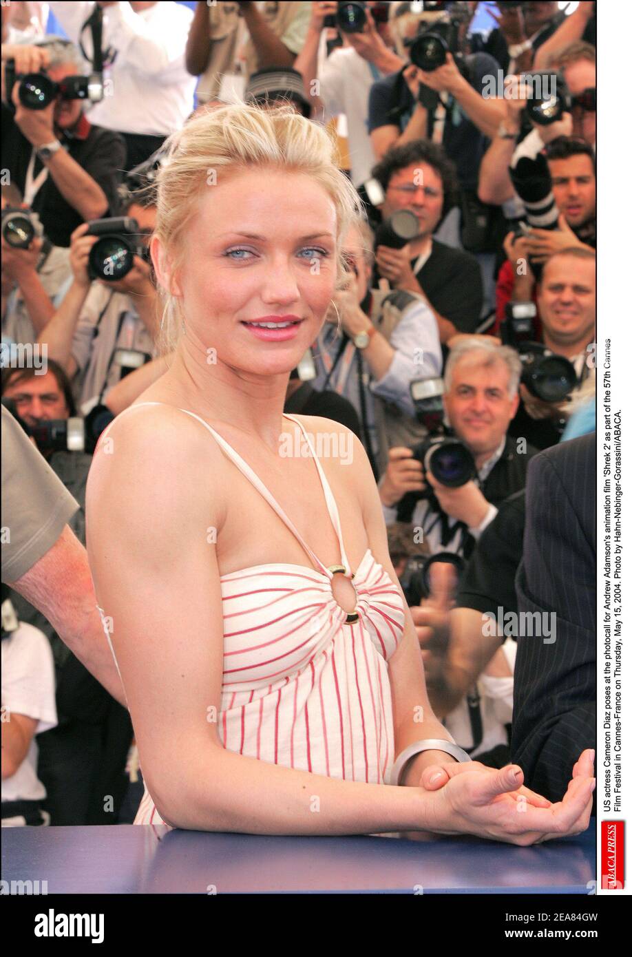 L'actrice AMÉRICAINE Cameron Diaz pose au photocall pour le film d'animation d'Andrew Adamson 'Shrek 2' dans le cadre du 57e Festival de Cannes le jeudi 15 mai 2004. Photo de Hahn-Nebinger-Gorassini/ABACA. Banque D'Images