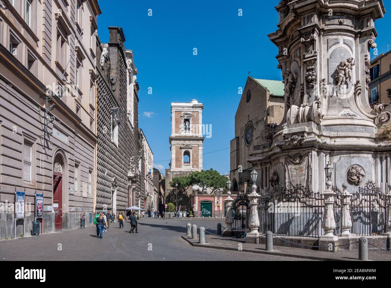 Vue sur Naples, en italien Naples, la capitale régionale de la Campanie et la troisième plus grande ville d'Italie, autour de la via Toledo Banque D'Images