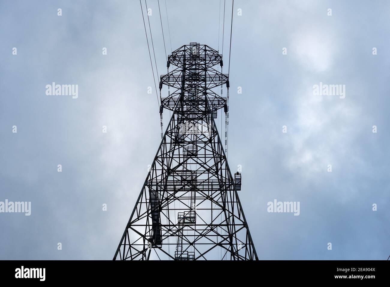 Ligne électrique aérienne pour la transmission de l'électricité Banque D'Images