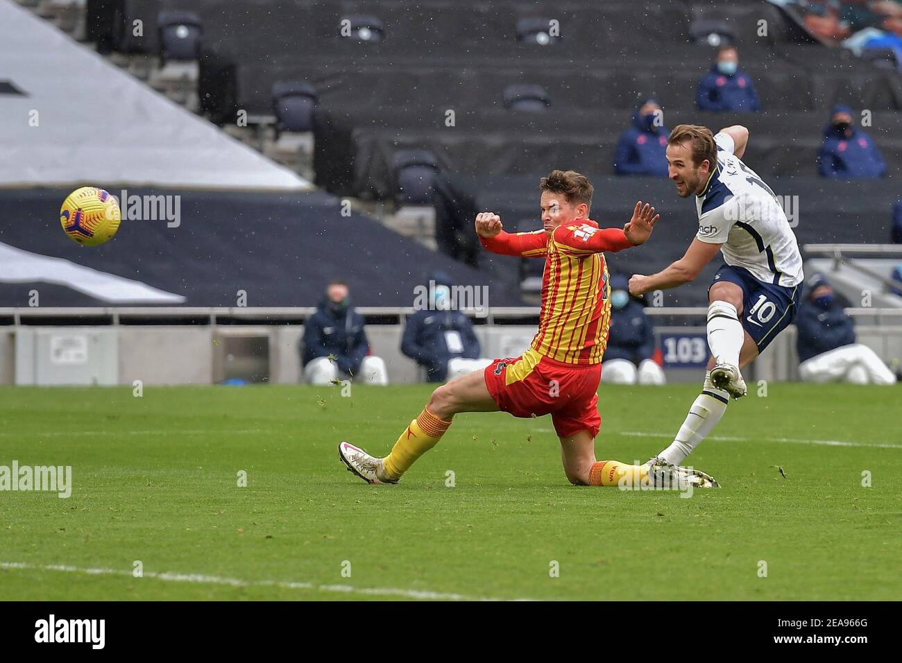 Harry Kane de Tottenham Hotspur tourne à but - Tottenham Hotspur v West Bromwich Albion, Premier League, Tottenham Hotspur Stadium, Londres, Royaume-Uni - 7 février 2021 usage éditorial seulement - restrictions DataCo. Applicables Banque D'Images