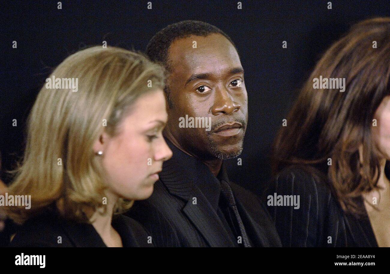 L'acteur Don Cheadle assiste à la cérémonie de la Médaille présidentielle de la liberté à la Maison Blanche, dans la salle East à Washington, D.C., le 9 novembre 2005. Photo par Olivier Douliery/ABACAPRESS.COM Banque D'Images