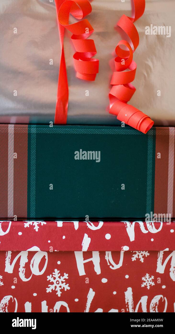 Noël, cadeaux avec noeud, gros plan, ambiance de Noël Banque D'Images