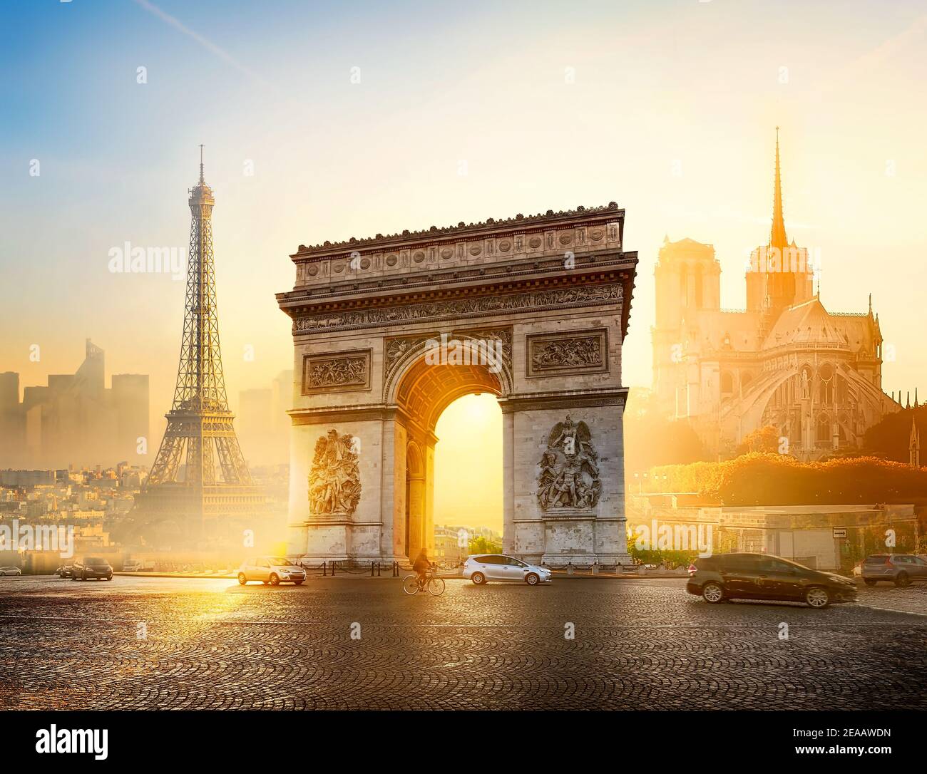 Symboles de Paris soirée d'été au coucher du soleil Banque D'Images