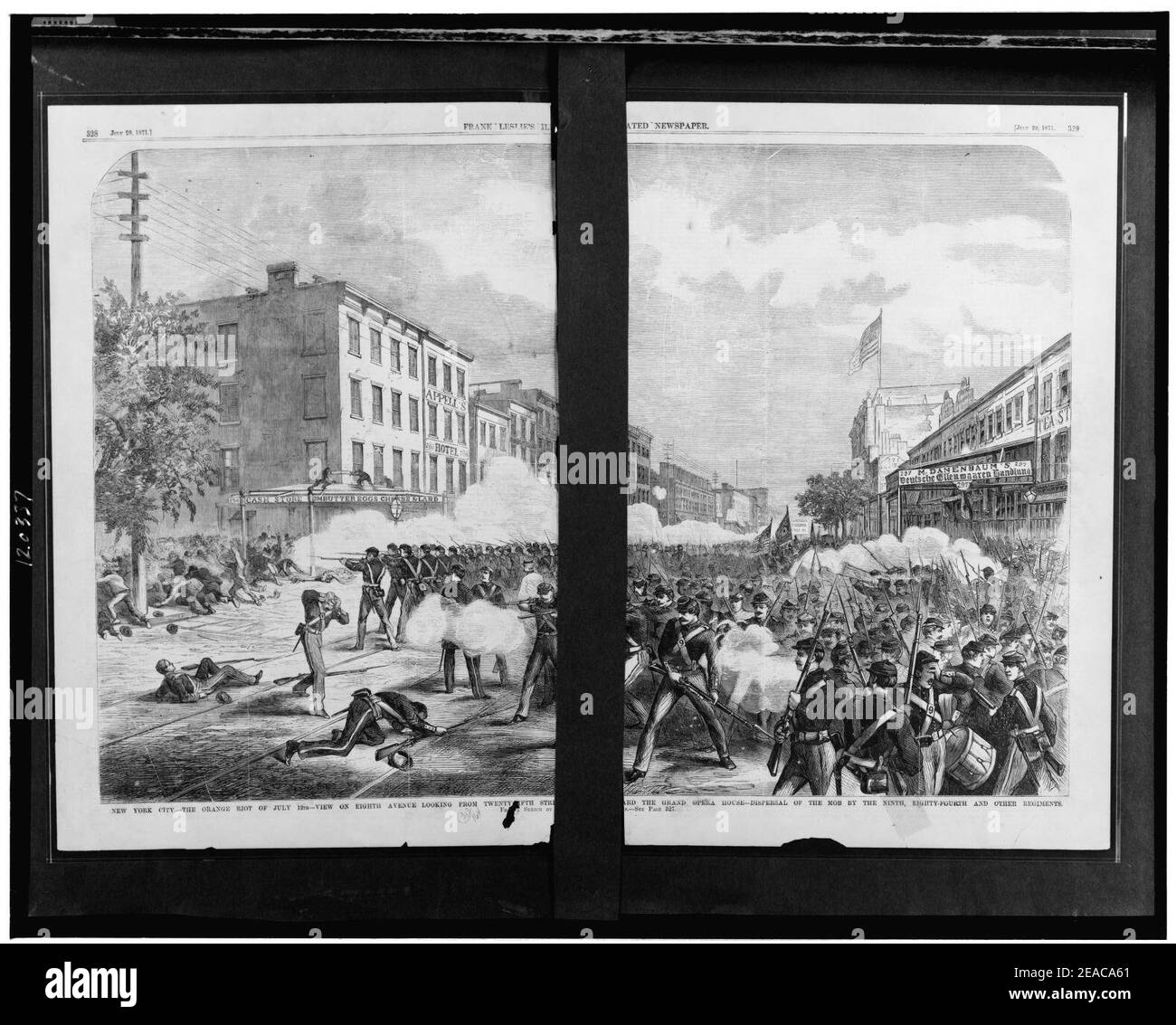 New York - le Riot d'Orange du 12 juillet - vue sur la huitième Avenue regardant de la vingt-cinquième rue (...)ard le Grand Opéra - dispersion de la foule par la neuvième, quatre-vingt-quatrième et Banque D'Images