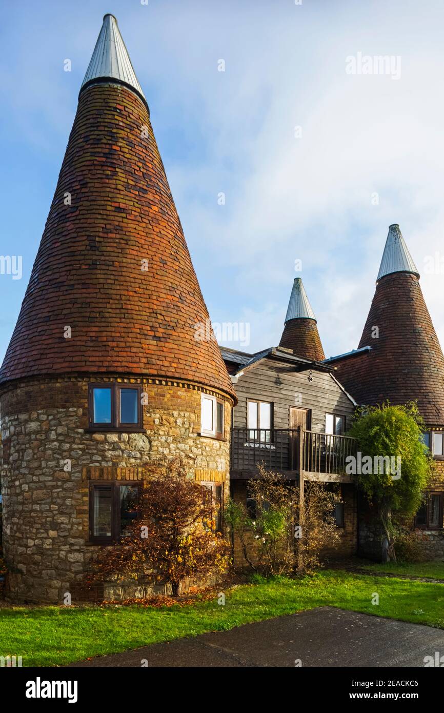 Angleterre, Kent, maisons Oast converties alias Oasts près de Tunbridge Wells Banque D'Images