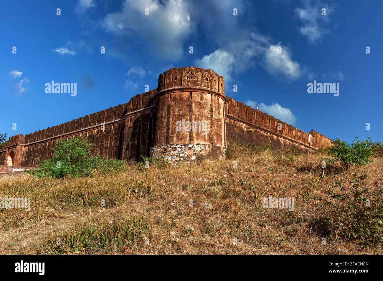 Vue sur la ville de Jaipur depuis le fort qui a été utilisé par les rois pour observer les activités en ville Banque D'Images