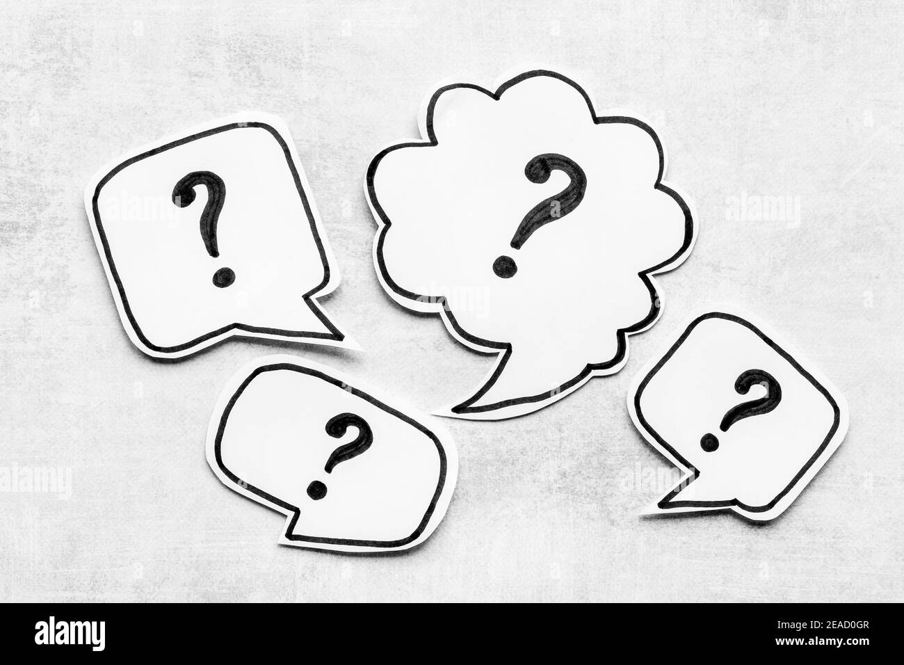 Point d'interrogation sur la table - concept de solution. Vue de dessus Banque D'Images
