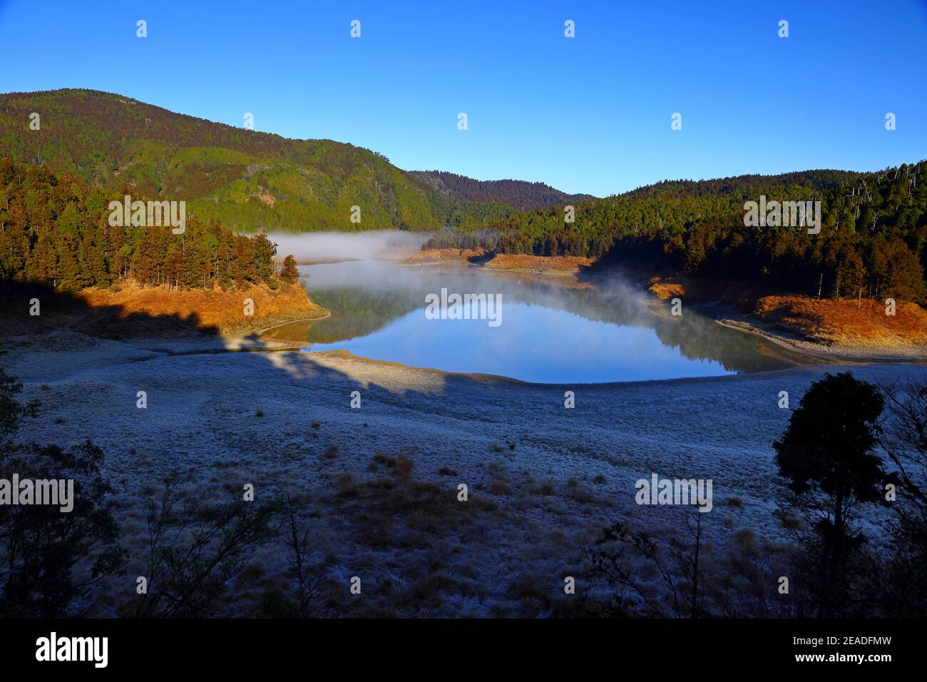 Lac Cueifong à l'aire de loisirs de la forêt nationale de Taipingshan à Yilan, Taïwan Banque D'Images