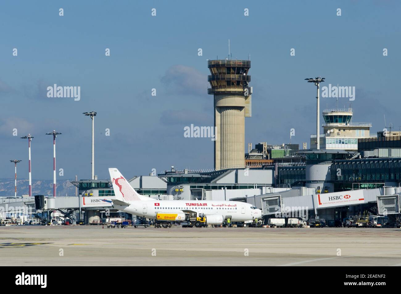 Terminal aéroport de marseille provence Banque de photographies et d ...
