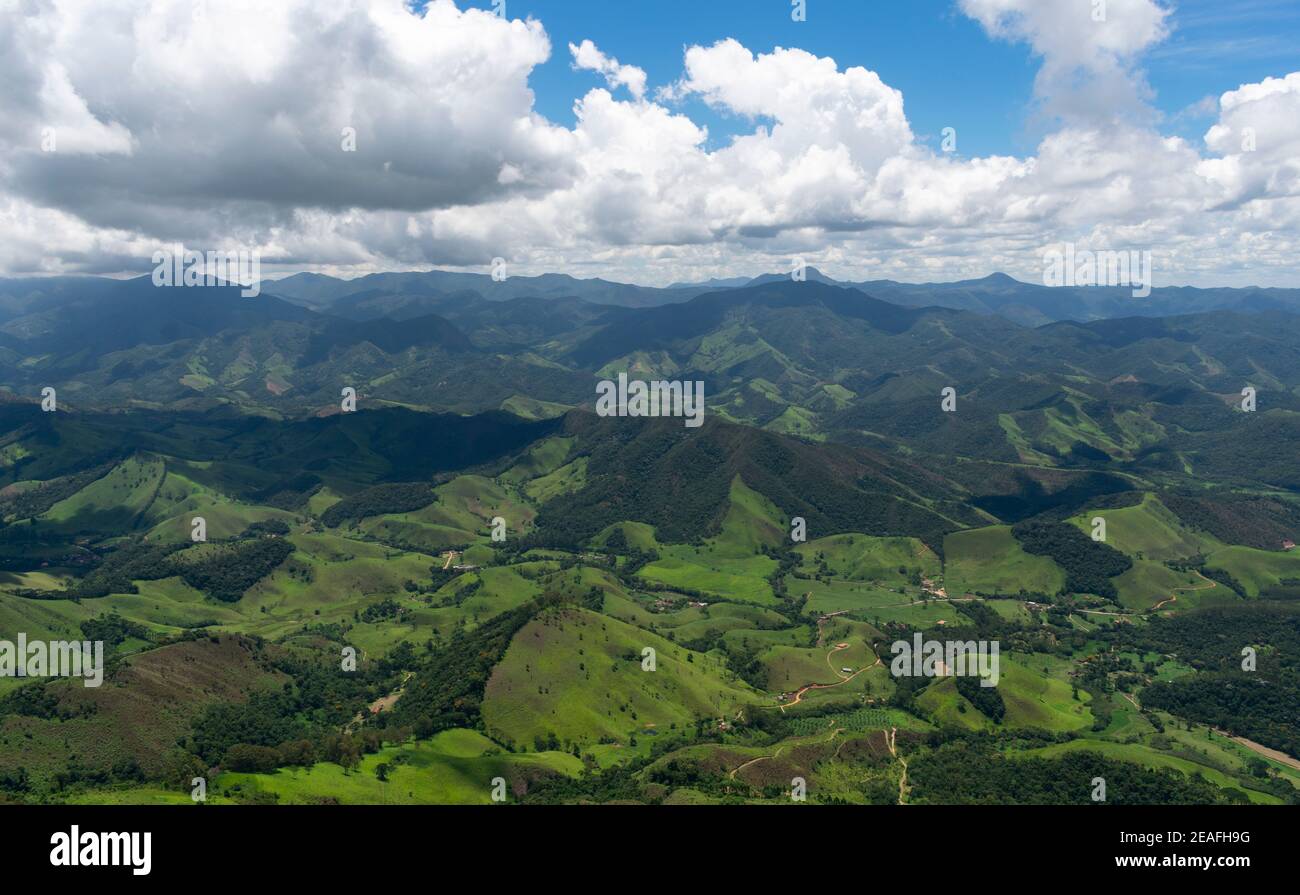 Vue panoramique sur la campagne brésilienne Banque D'Images