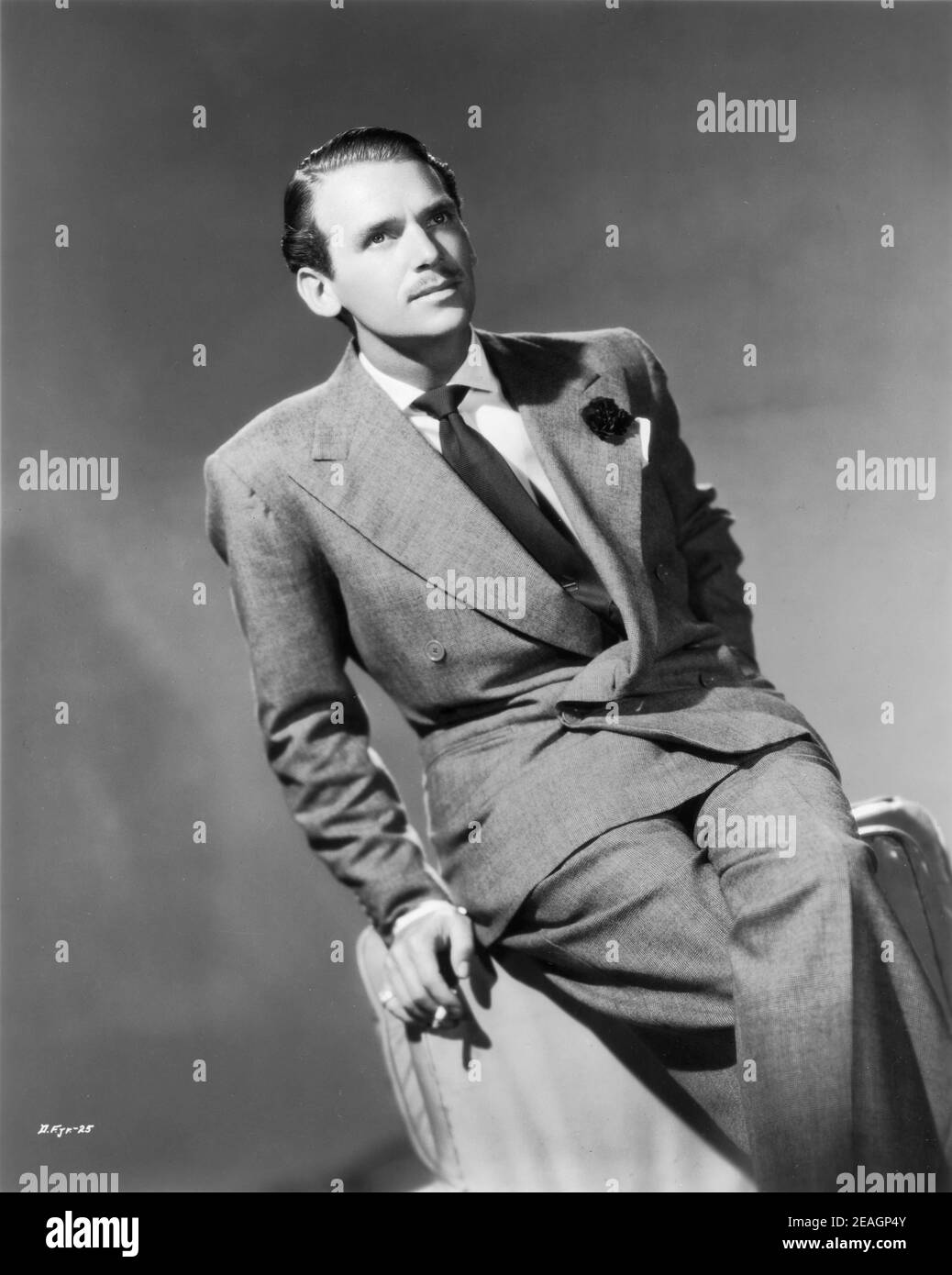 DOUGLAS FAIRBANKS Jr 1939 Portrait de RAY JONES publicité pour Photos universelles Banque D'Images