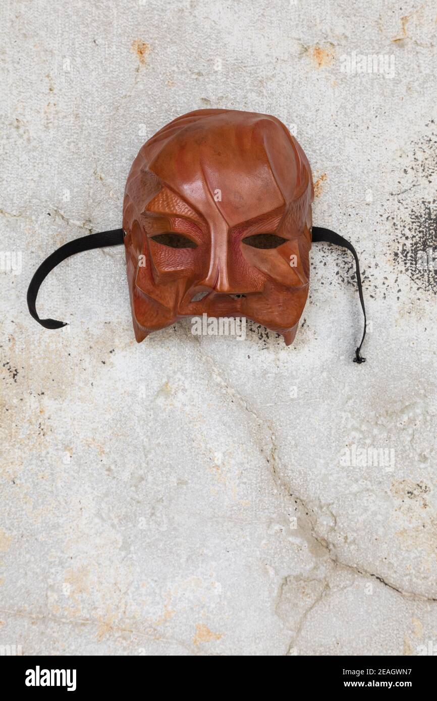 Masque de théâtre réalisé par l'artiste Carlo Setti de Venise. Banque D'Images