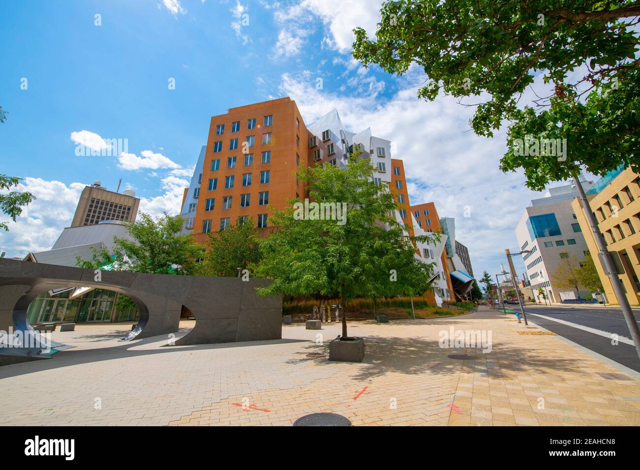 Massachusetts Institute of Technology (MIT) Ray and Maria Stata Center and campus, Cambridge, Massachusetts ma, États-Unis. Banque D'Images