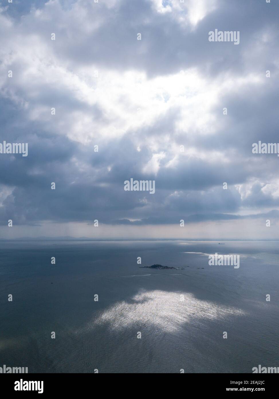 Vue aérienne rayons de soleil à Pulau Tikus, Penang Banque D'Images