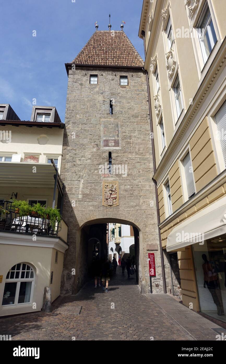Porte de Bolzano, porte historique de la ville du XVe siècle Banque D'Images
