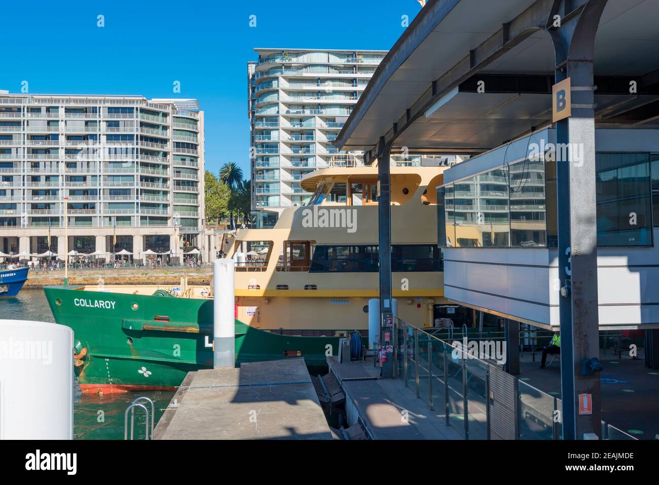 Le ferry de Sydney, Collaroy, est amarré à Circular Quay et attend que les passagers embarque avant de partir pour Manly, en Australie Banque D'Images