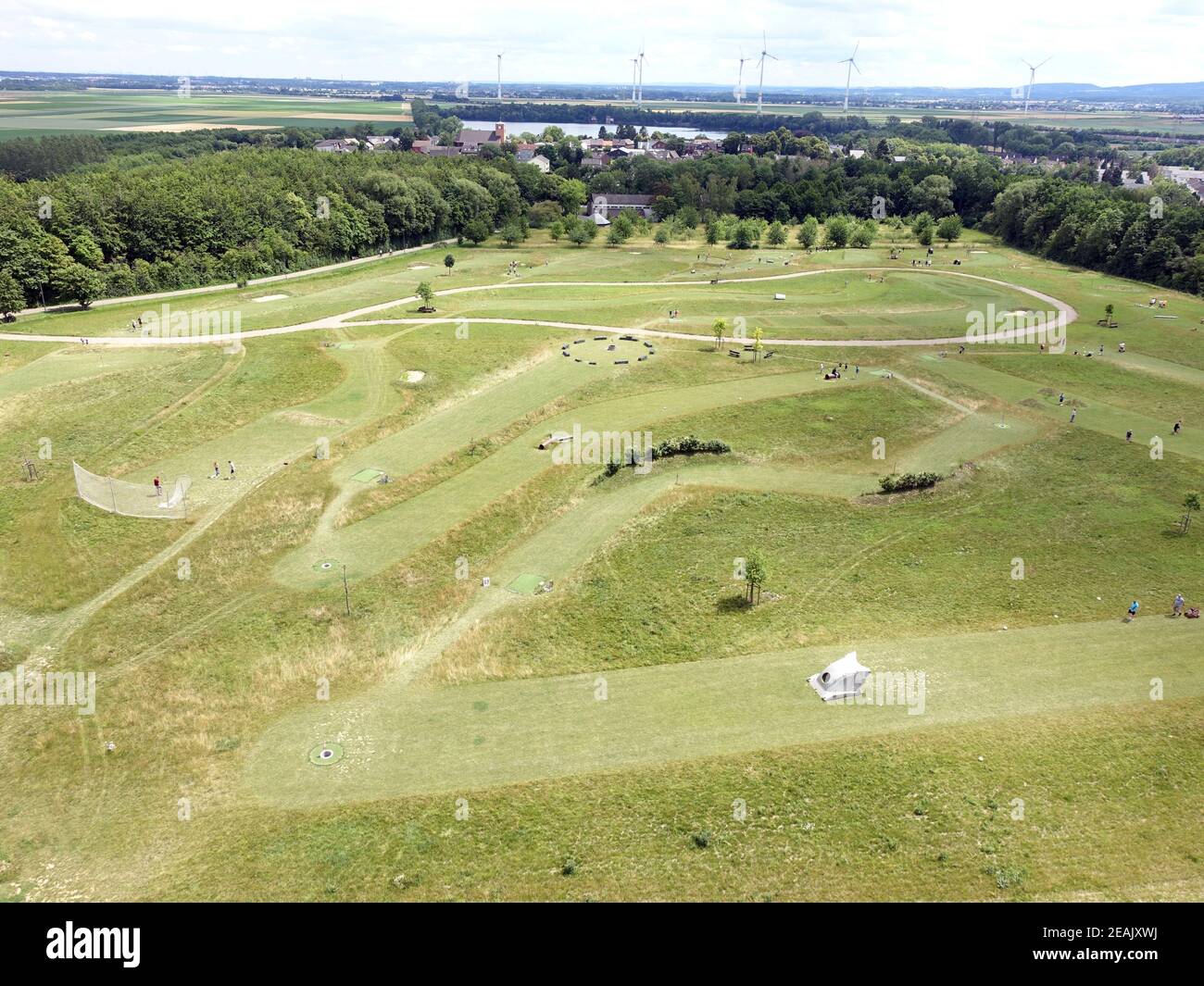 Vue depuis la tour d'observation d'Indemann jusqu'aux loisirs environnants zone Banque D'Images