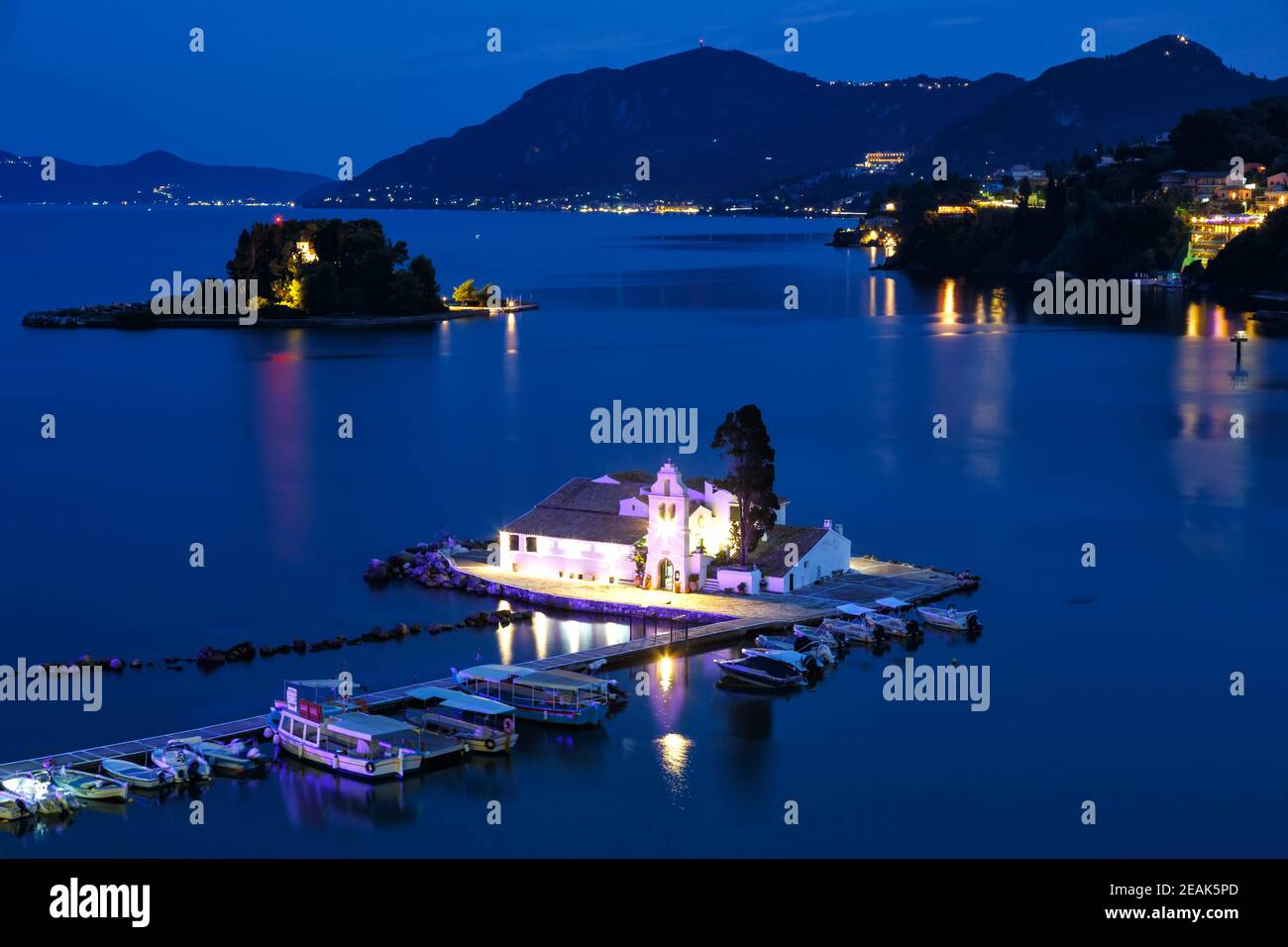 Corfou Grèce Vlachernon Vlacherna soirée église Kanoni voyage île Banque D'Images