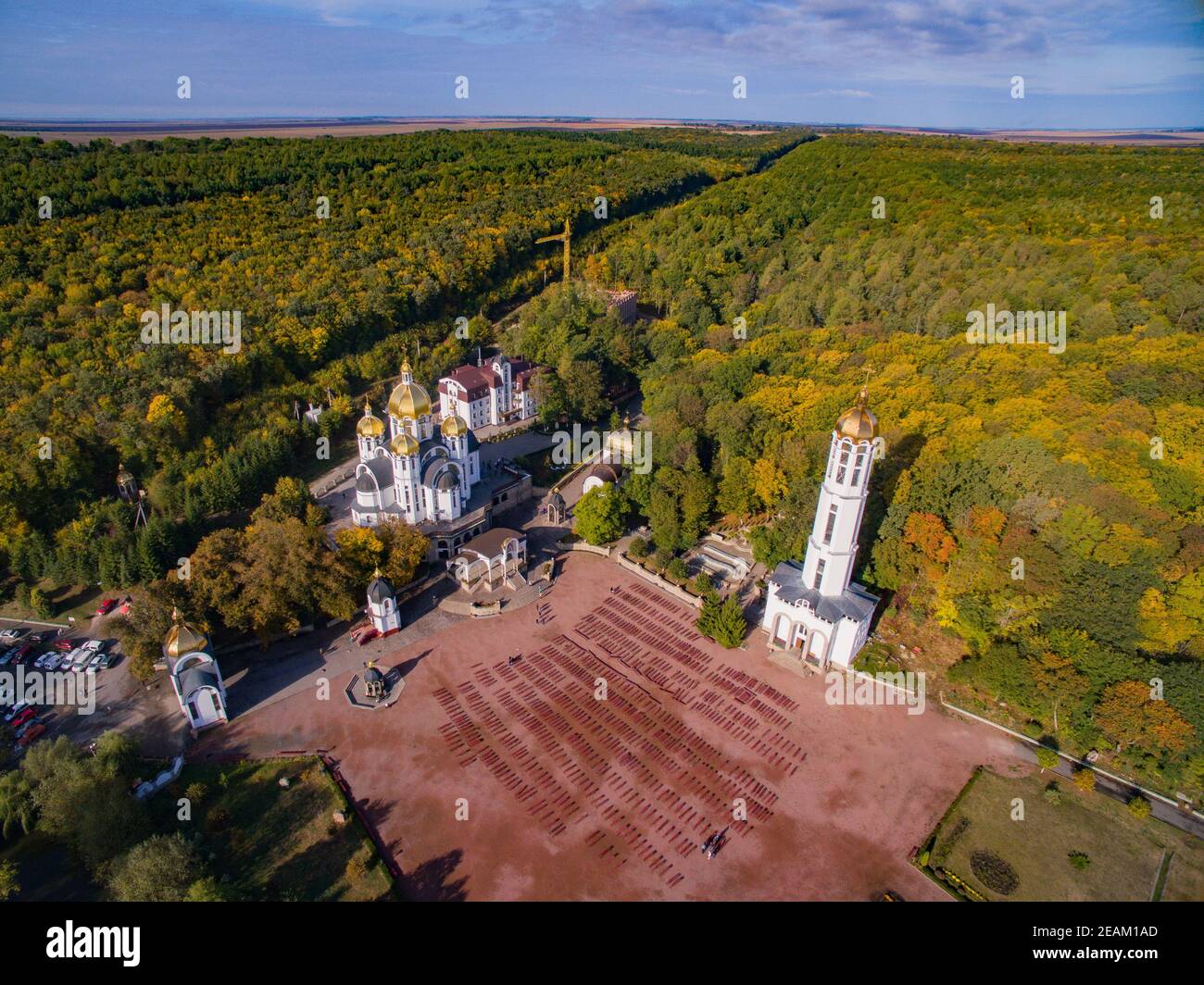 Lieu Saint pour les pèlerins Zarvanytsia. Photographie aérienne près de l'église. Banque D'Images
