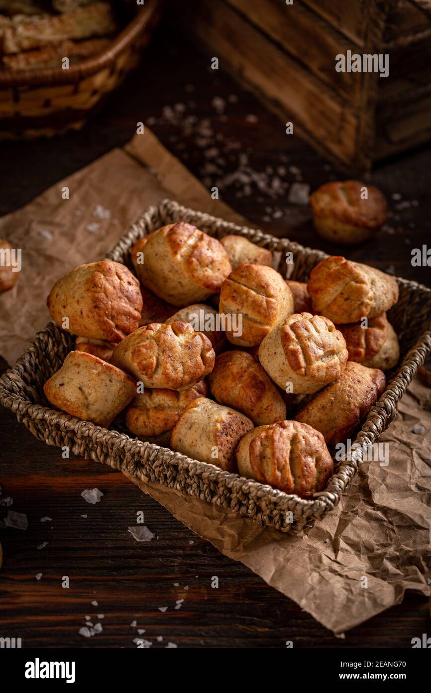 En-cas salés ou pâtisseries Banque D'Images