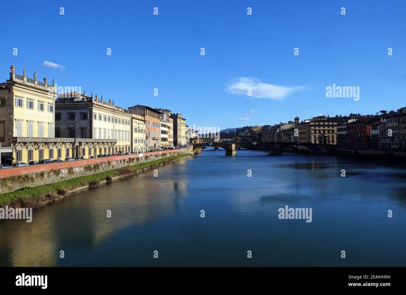 Les bâtiments donnant sur l'Arno, Florence, Toscane, Italie Banque D'Images