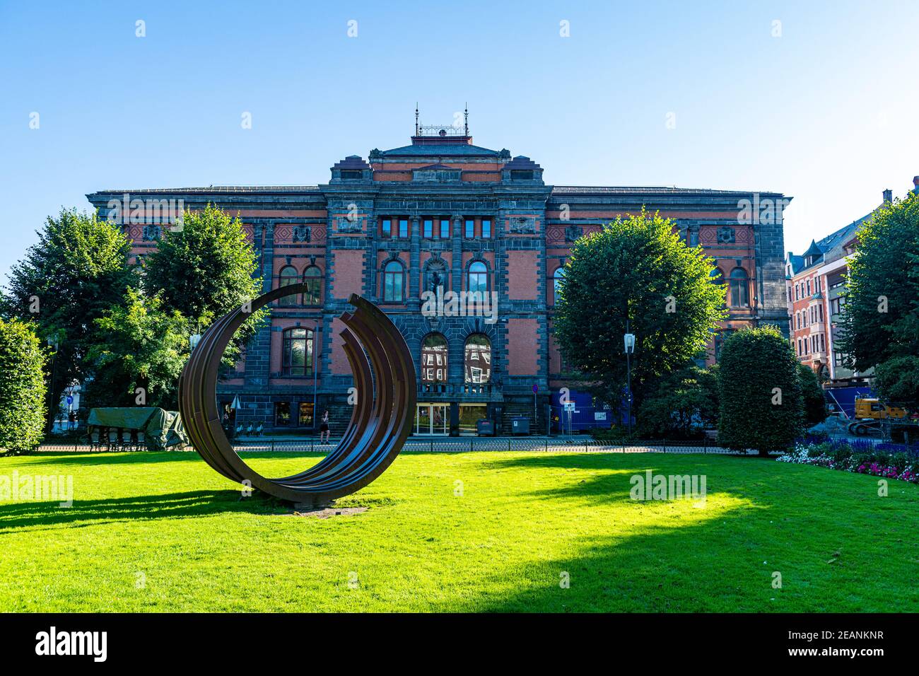Monument Severud en face du musée Kode 1, Bergen, Norvège, Scandinavie, Europe Banque D'Images