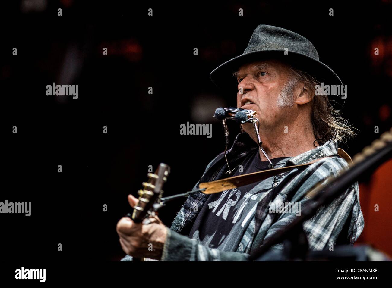 Roskilde, Danemark. 1er juillet 2016. Le canadien, chanteur, auteur-compositeur et musicien Neil Young donne un concert au festival de musique danois Roskilde Festival 2016. (Crédit photo: Gonzales photo - Lasse Lagoni). Banque D'Images