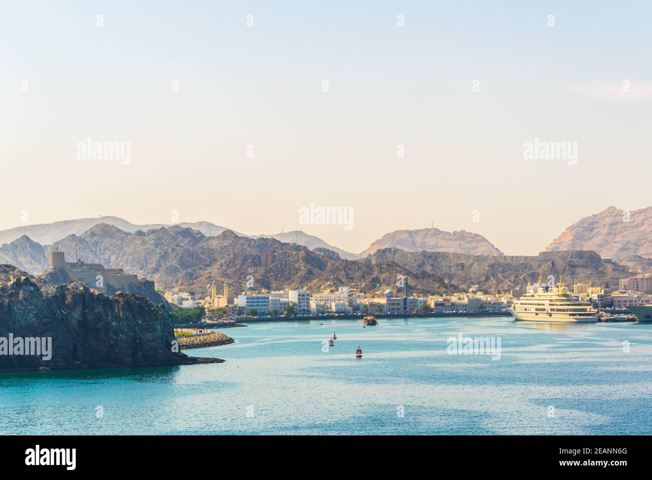 Vue sur le quartier de Muttrah à Muscat, Oman. Banque D'Images