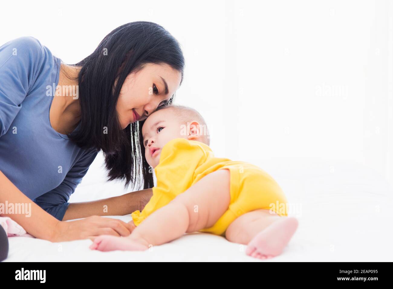 Mere Indienne Et Bebe Banque D Image Et Photos Alamy