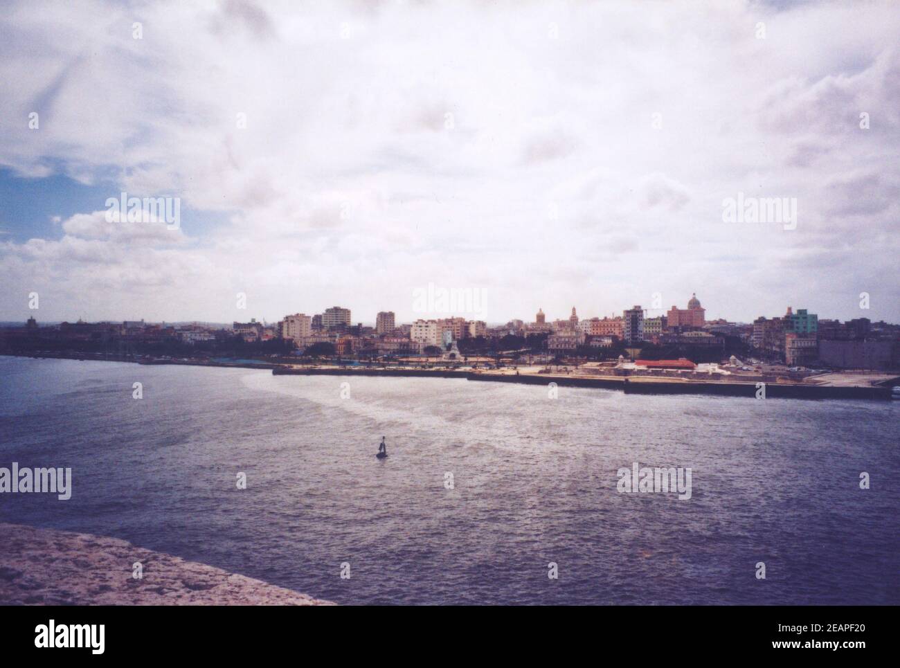 Cuba 1979, vue sur la Havane depuis la mer 4 Banque D'Images