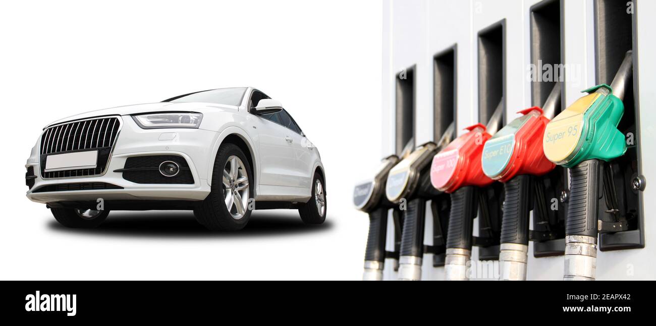 Station-service avec différents types de carburant Banque D'Images