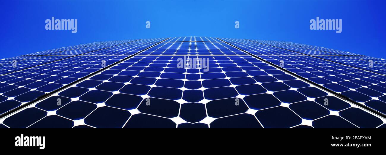 Panneaux solaires électricité propre, l'avenir de la planète Banque D'Images