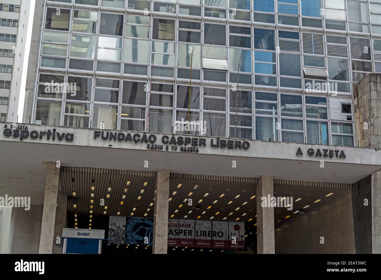 Fundaçao Casper Líbero est un centre de médias brésilien pour TV Rade Gazete et deux stations de radio, Gazeta AM et Gazeta FM. Gazeta FM est le plus popula Banque D'Images