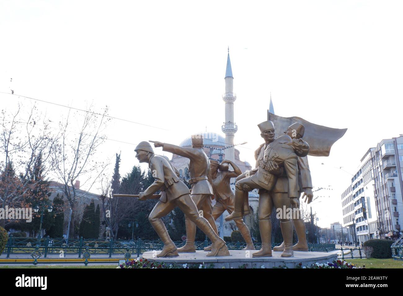 Statues en bronze de soldats en marche au centre-ville Banque D'Images