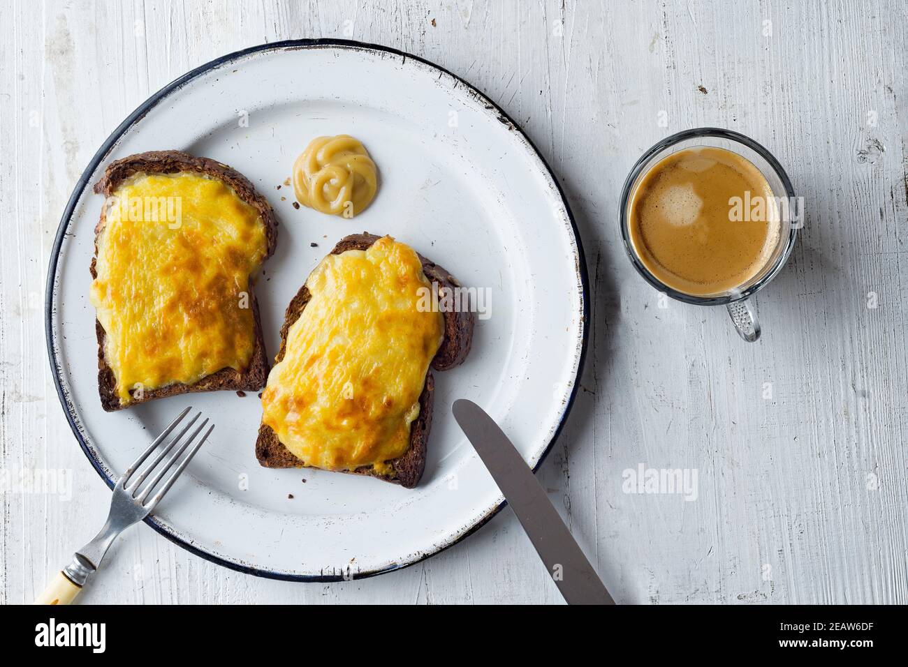 pub anglais grub gallois rarebit sauce au fromage toast Banque D'Images