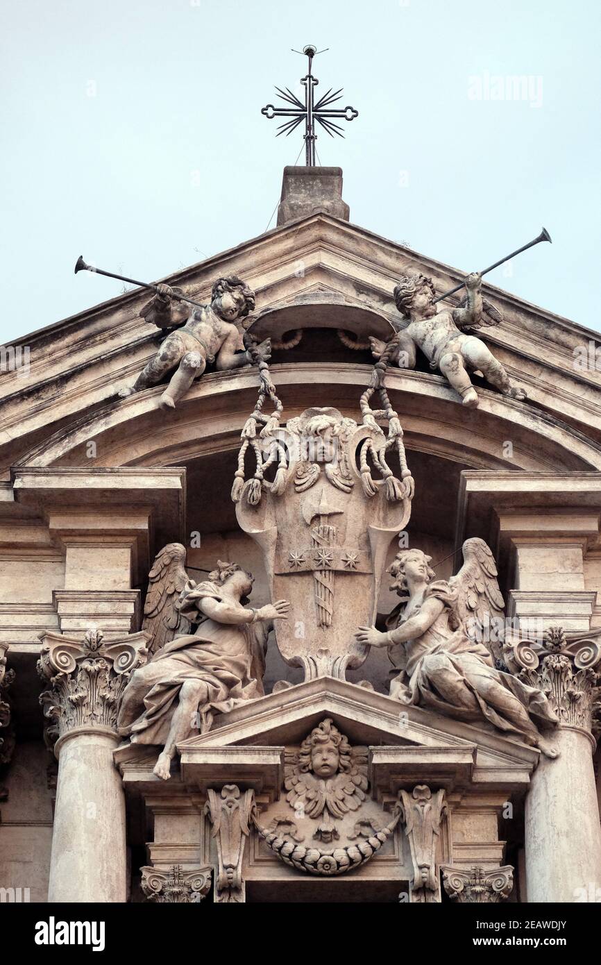 Anges, Église des Saints Vincent et Anastasius à Trevi à Rome, Italie Banque D'Images