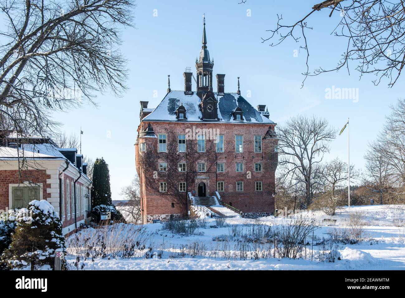 Château de Wik une journée d'hiver froide et claire. Le château de Wik est situé dans la municipalité d'Uppsala et dans le district de Balingsta, dans le comté d'Uppsala. Le château était constr Banque D'Images