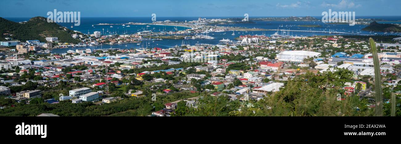 Vue panoramique sur la partie néerlandaise de l'île des Caraïbes De St Martin Banque D'Images