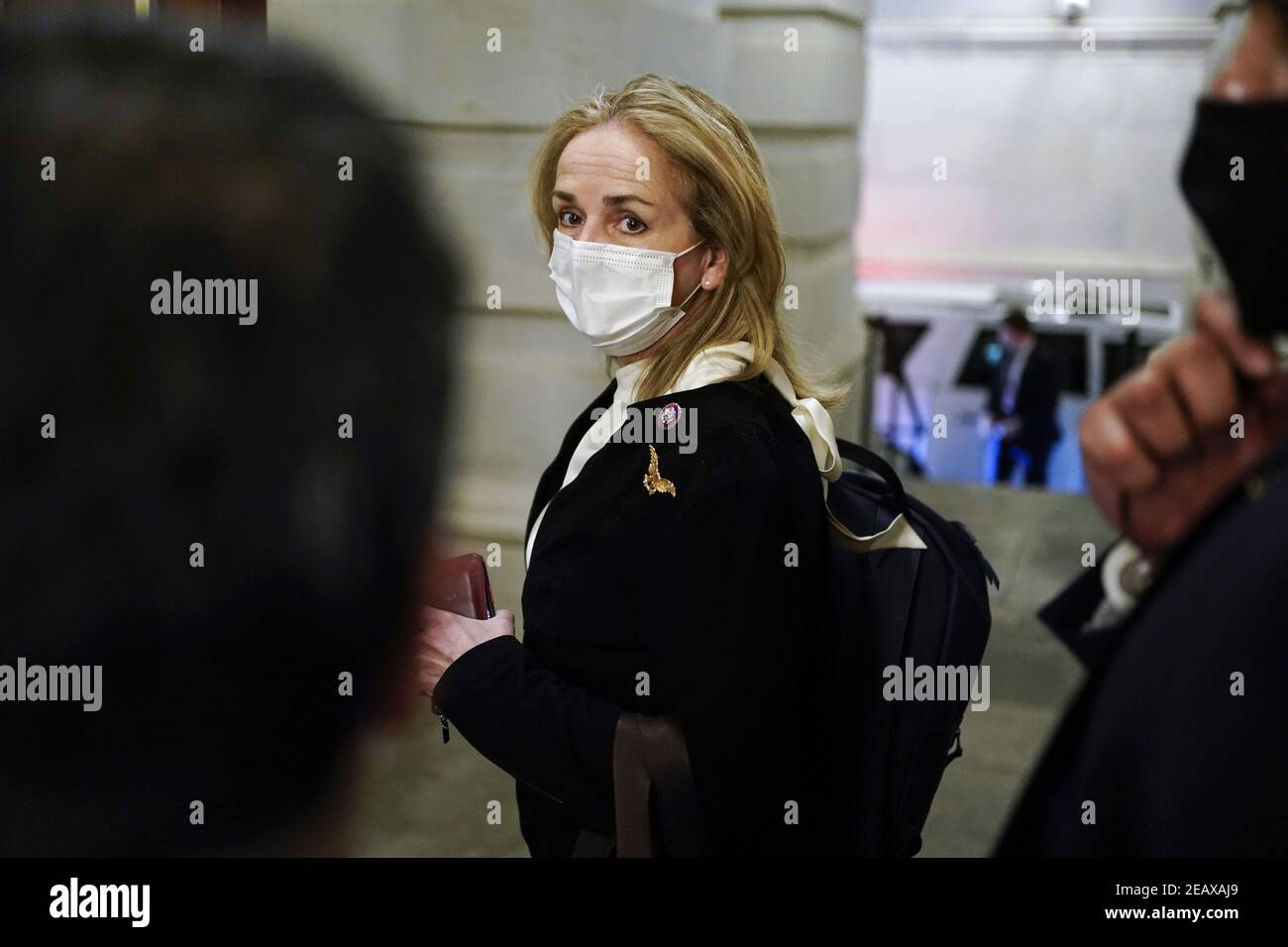 Washington, États-Unis. 10 février 2021. Madeleine Dean (D-PA), directrice de la destitution de la Chambre des communes, part après le procès de la journée terminé dans le procès de destitution de l'ancien président américain Donald Trump, pour incitation à l'attaque meurtrière sur le Capitole des États-Unis, à Capitol Hill, à Washington, DC, le mercredi 10 février 2021. Photo de piscine par Joshua Roberts/UPI crédit: UPI/Alamy Live News Banque D'Images