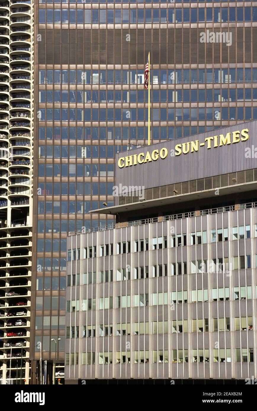 Chicago, Illinois, États-Unis. L'ancien bâtiment Sun-Times de Chicago le long de la rivière Chicago. Banque D'Images