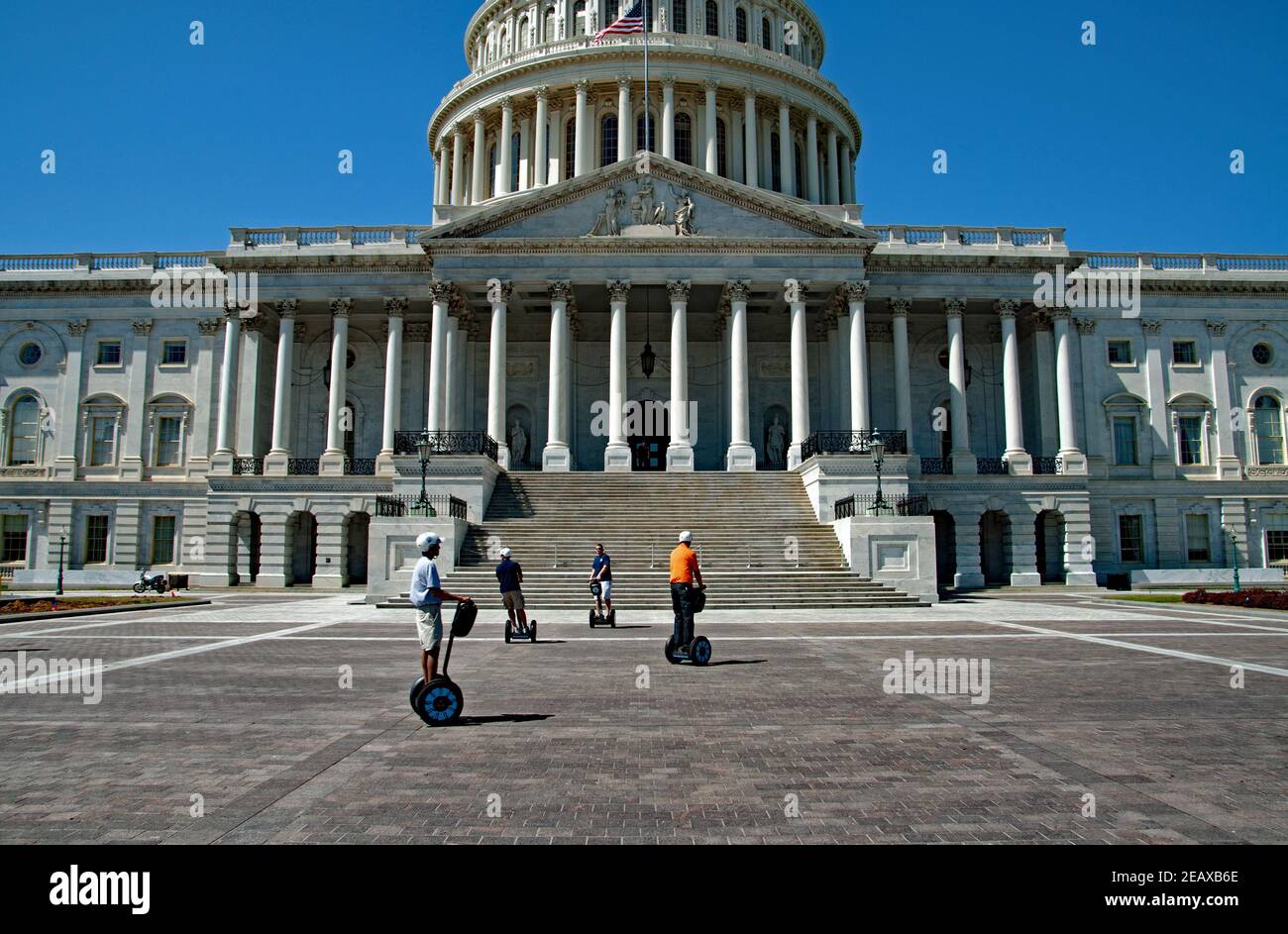 Le groupe à cheval Segway visite le bâtiment du Capitole des États-Unis à Washington DC Banque D'Images